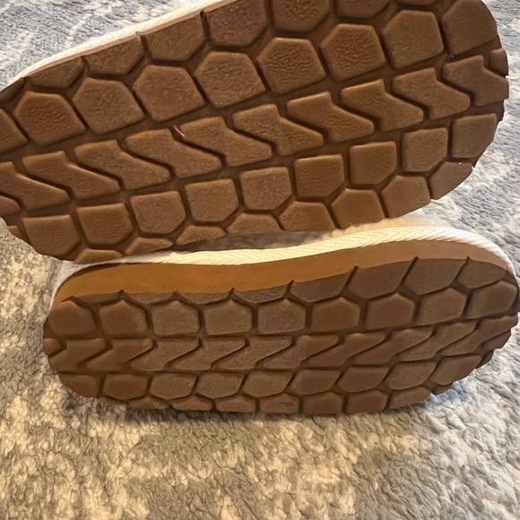 Gap Sherpa Toddler Boots 7 - Picture 3 of 5